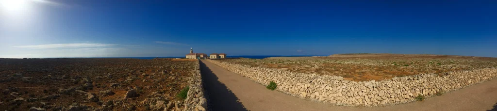 Los 7 faros de Menorca: historia, paisajes y rutas