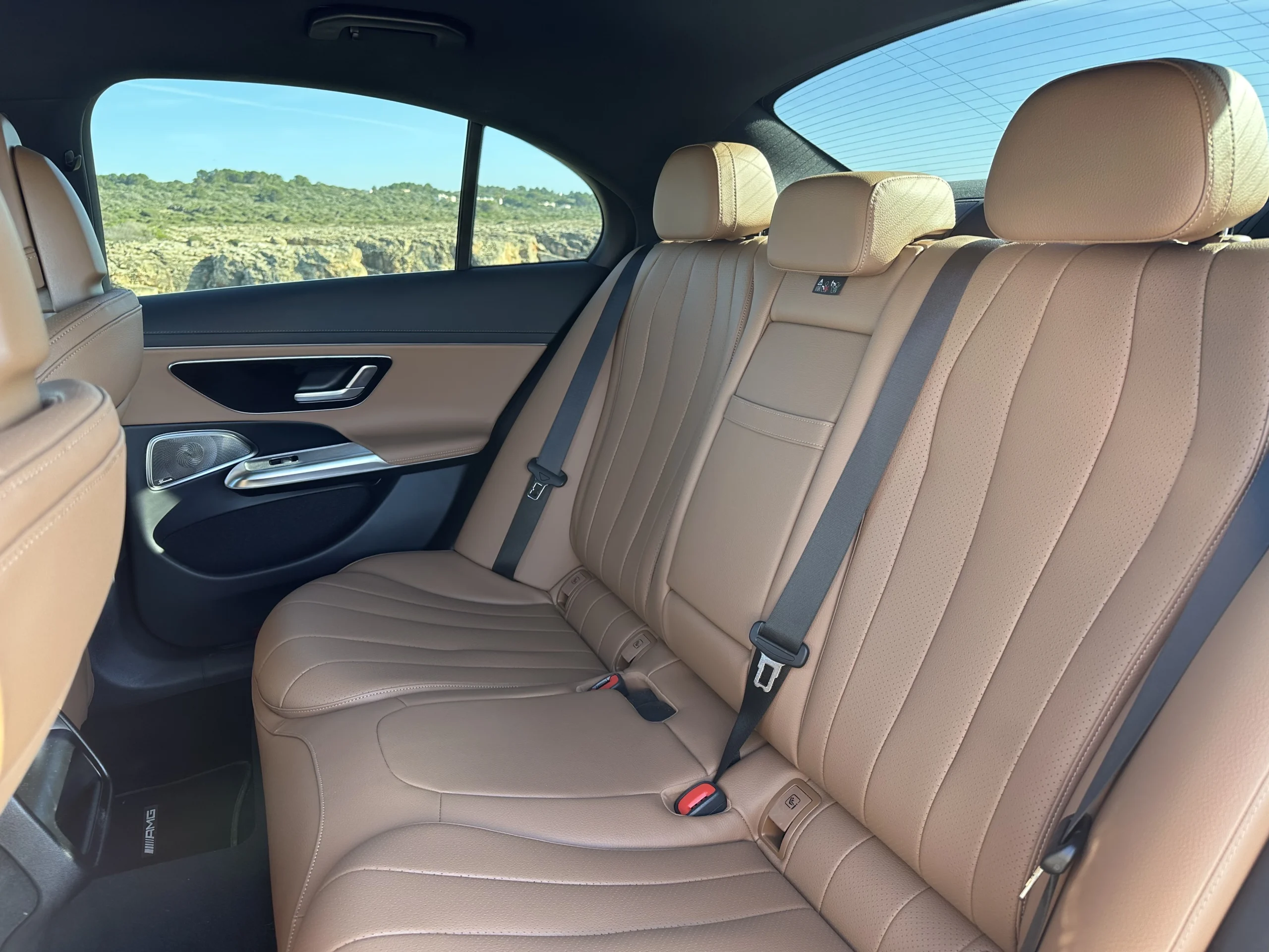 Mercedes Clase E VTC Menorca para traslados privados con conductor profesional