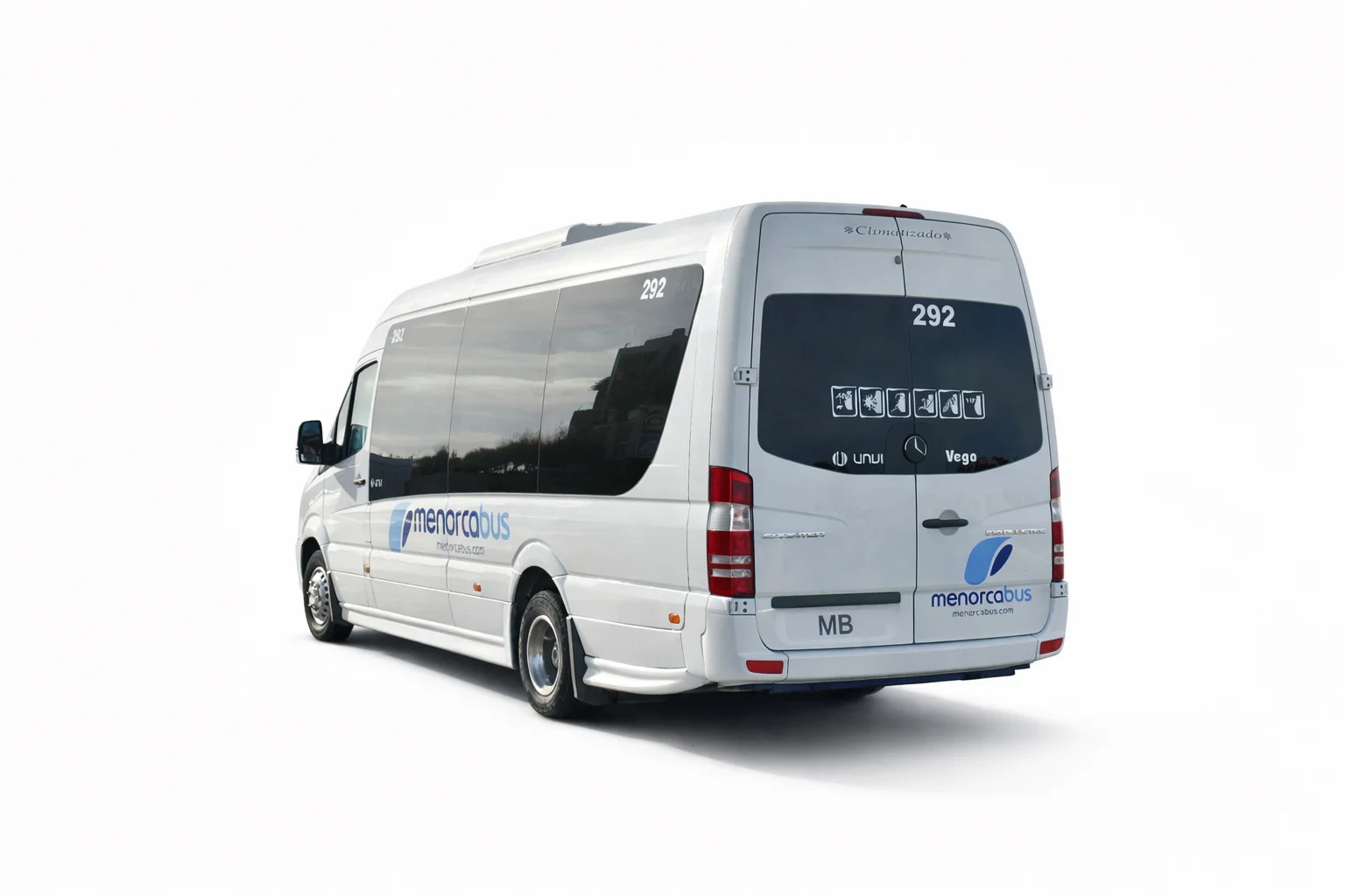 Servicio de transporte en Sprinter Bus 19 plazas Menorca para excursiones y eventos