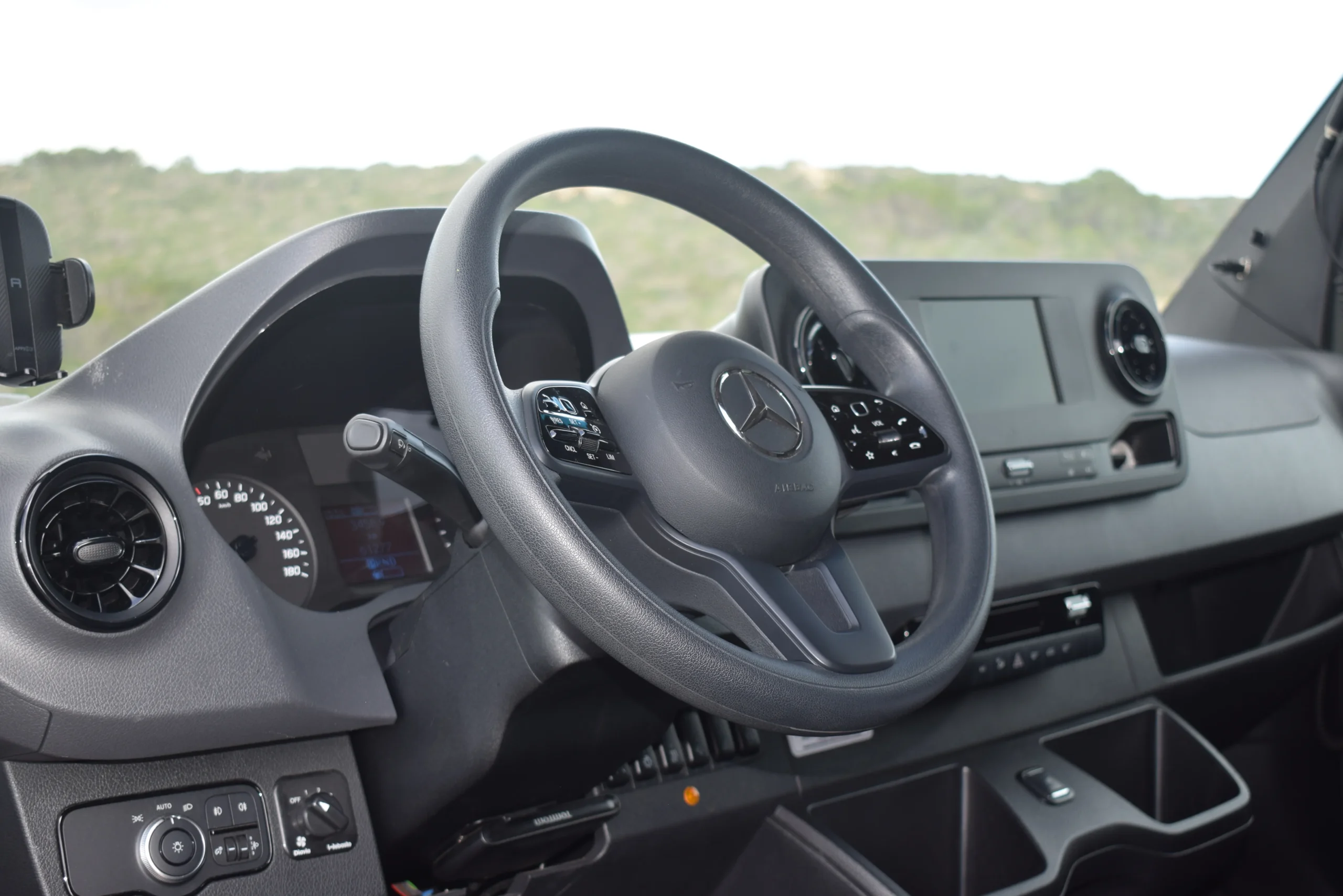 Minibus Sprinter 10 plazas Menorca para transfer aeropuerto y hoteles