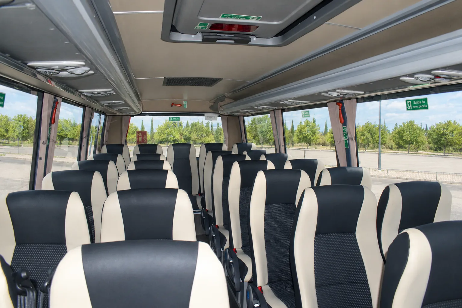Iveco Unvi Minibús - 5